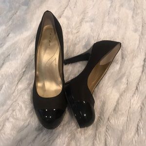 Tahari Black Heels